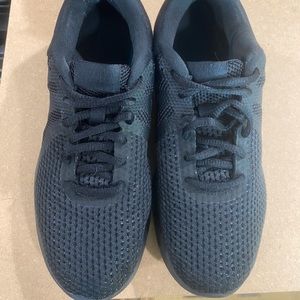 Nike Women’s Sneakers 6.5 Black